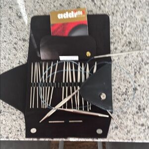 Black Knitting Needle Set